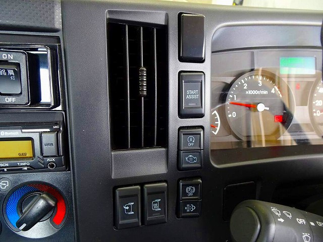 いすゞ エルフ 小型 車載専用車 2RG-NPR88AN(96059) 13枚目