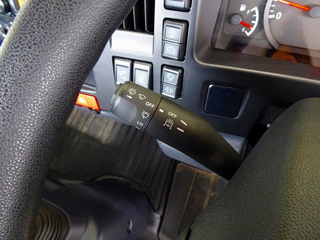 いすゞ エルフ 小型 車載専用車 2RG-NPR88AN(96059) 19枚目