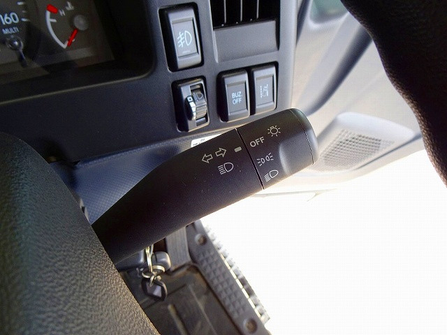 いすゞ エルフ 小型 車載専用車 2RG-NPR88AN(96059) 20枚目