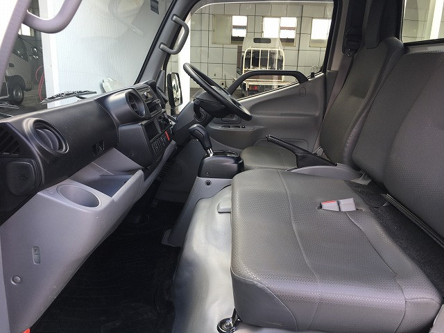 トヨタ ダイナ 小型 平ボディ 3BF-TRY230(96058) 40枚目