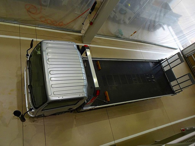 いすゞ エルフ 小型 車載専用車 2RG-NPR88AN(96059) 38枚目