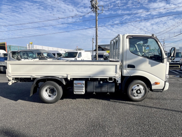 日野 デュトロ 小型 平ボディ 2RG-XZC605M(96061) 4枚目