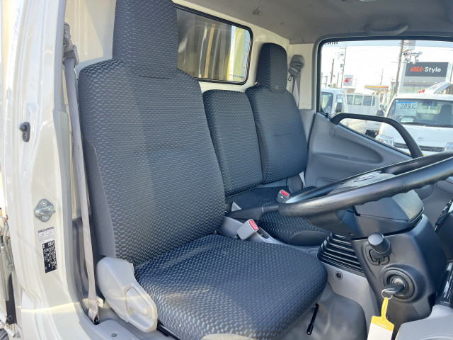 日野 デュトロ 小型 平ボディ 2RG-XZC605M(96061) 15枚目