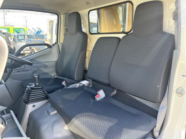 日野 デュトロ 小型 平ボディ 2RG-XZC605M(96061) 16枚目