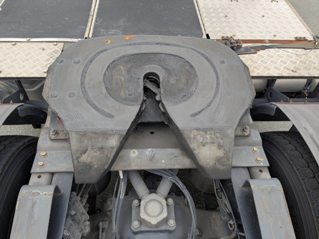 UDトラックス（日産） クオン 大型 トラクタ（シングル） 2RG-GK5DAB(96064) 16枚目