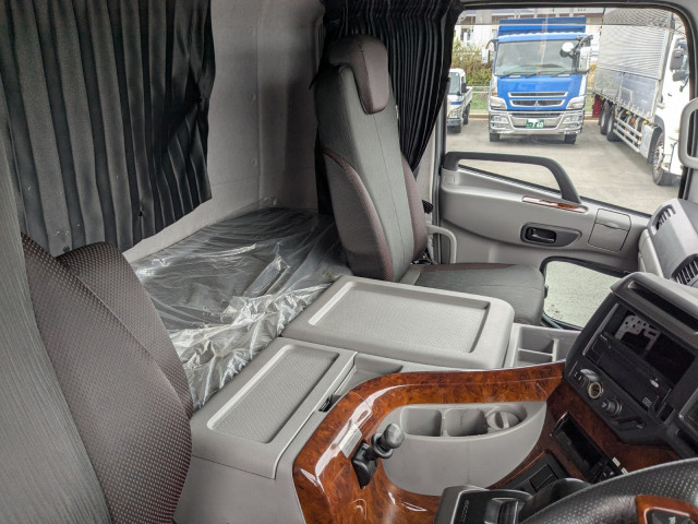 UDトラックス（日産） クオン 大型 トラクタ（シングル） 2RG-GK5DAB(96064) 23枚目