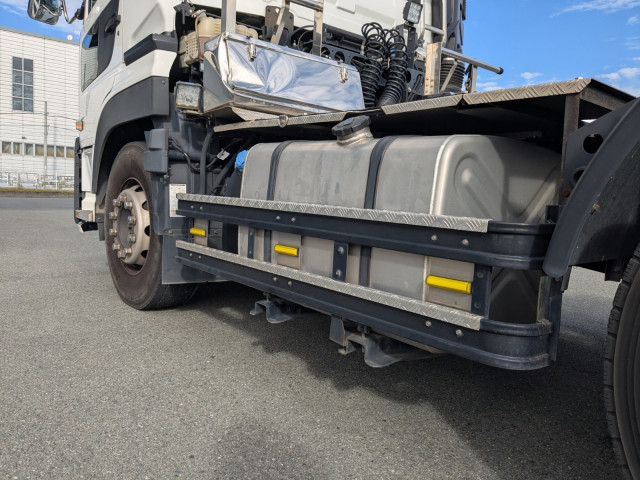 UDトラックス（日産） クオン 大型 トラクタ（シングル） 2RG-GK5DAB(96065) 11枚目