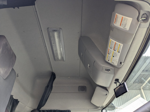 UDトラックス（日産） クオン 大型 トラクタ（シングル） 2RG-GK5DAB(96065) 21枚目