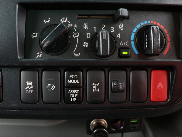 日野 デュトロ 小型 車載専用車 2RG-XZU722M(96066) 44枚目