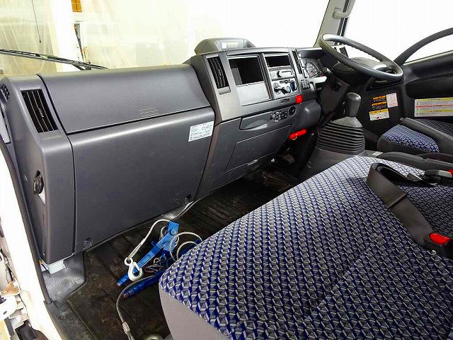 いすゞ エルフ 小型 車載専用車 2RG-NPR88AN(96068) 7枚目