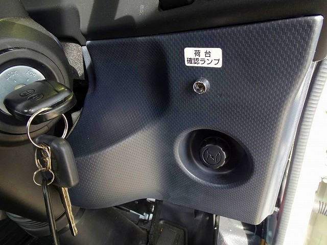 いすゞ エルフ 小型 車載専用車 2RG-NPR88AN(96068) 18枚目