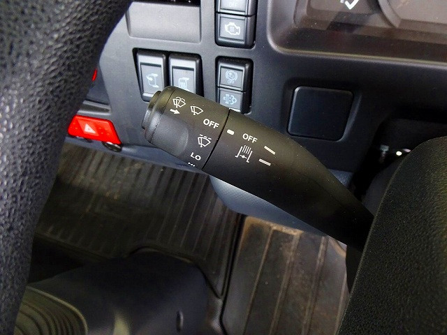 いすゞ エルフ 小型 車載専用車 2RG-NPR88AN(96068) 19枚目