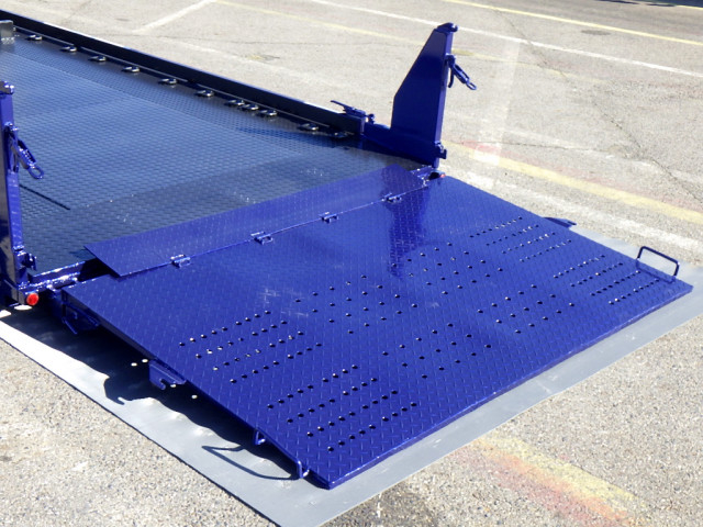 三菱ふそう キャンター 小型 車載専用車 2PG-FEB80(96070) 8枚目