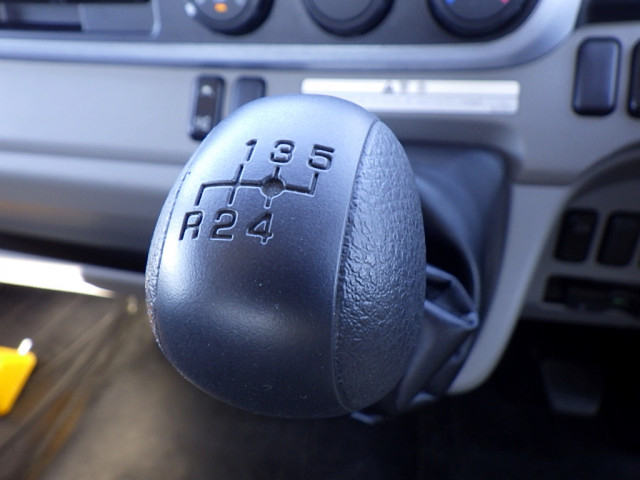 三菱ふそう キャンター 小型 車載専用車 2PG-FEB80(96070) 26枚目