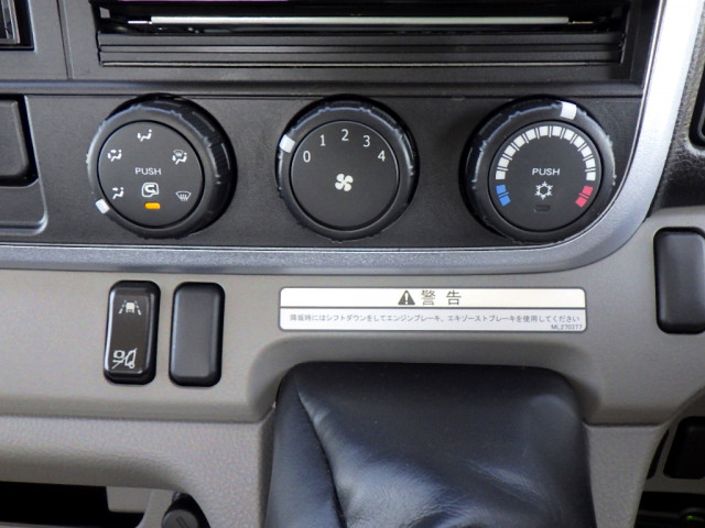 三菱ふそう キャンター 小型 車載専用車 2PG-FEB80(96070) 31枚目