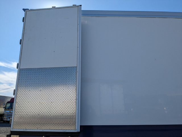 三菱ふそう スーパーグレート 大型 冷凍冷蔵バン 2PG-FU74HZ(96074) 29枚目