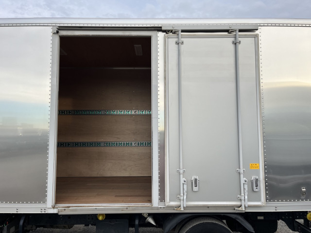 三菱ふそう キャンター 小型 アルミバン 2PG-FEAV0(96077) 26枚目