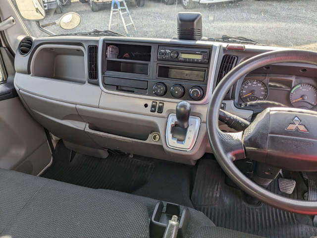 三菱ふそう キャンター 小型 アルミバン 2PG-FEAV0(96077) 35枚目