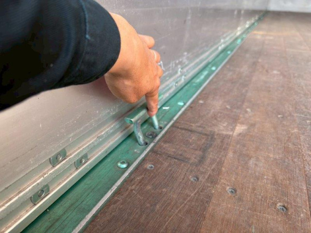 いすゞ フォワード 中型 アルミウィング 2RG-FRR90S2(96078) 14枚目