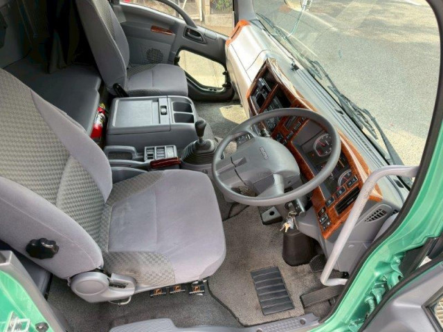 いすゞ フォワード 中型 アルミウィング 2RG-FRR90S2(96078) 24枚目