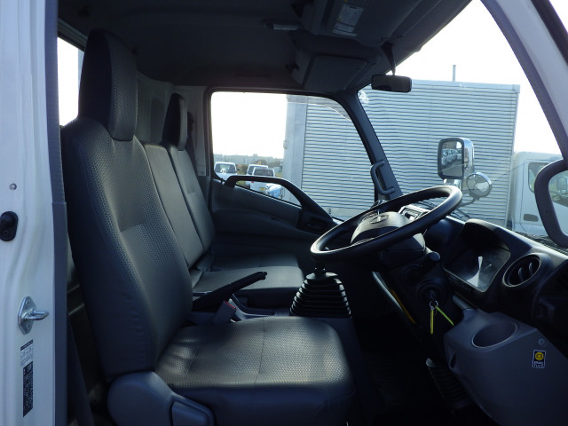 日野 デュトロ 小型 平ボディ 2RG-XZU710M(96079) 7枚目