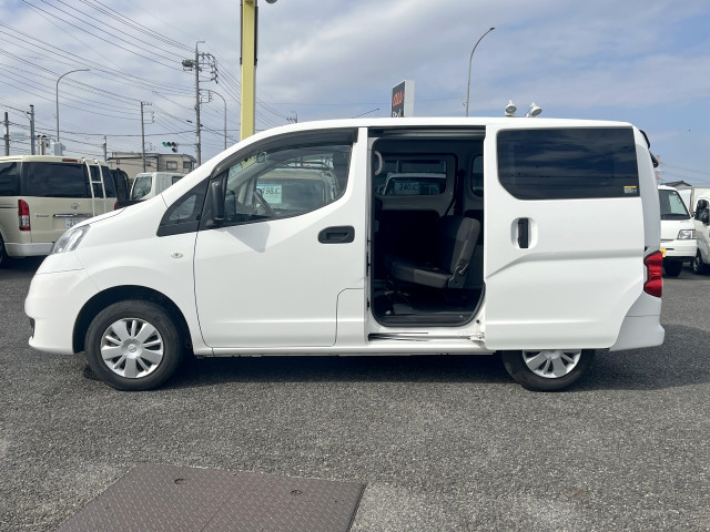 日産自動車 小型 アルミバン DBF-VM20(96080) 4枚目