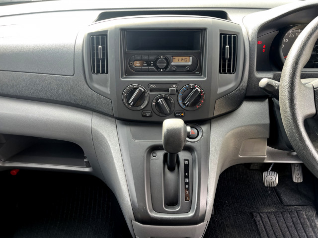 日産自動車 小型 アルミバン DBF-VM20(96080) 21枚目