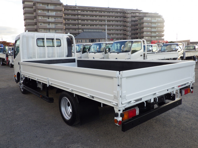 日野 デュトロ 小型 平ボディ 2RG-XZU710M(96083) 2枚目