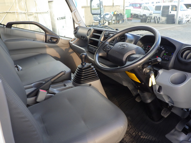 日野 デュトロ 小型 平ボディ 2RG-XZU710M(96083) 6枚目