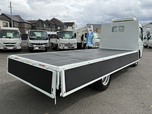 三菱ふそう キャンター 小型 平ボディ 2RG-FEA20(96081) 15枚目