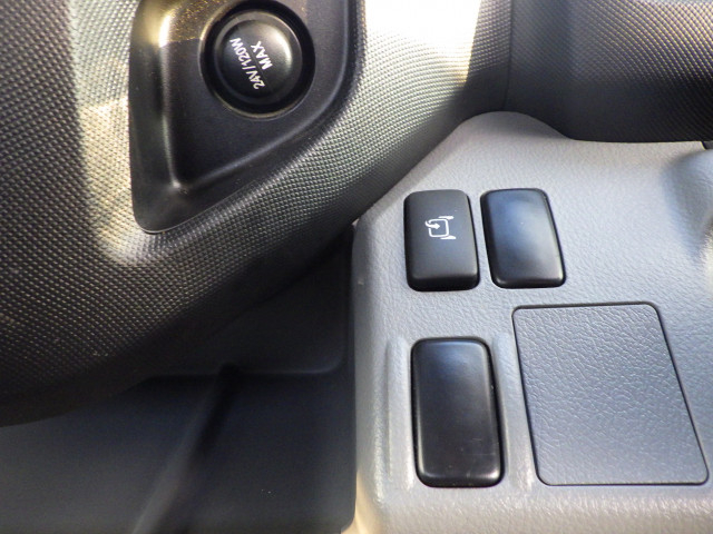 日野 デュトロ 小型 平ボディ 2RG-XZU710M(96083) 13枚目