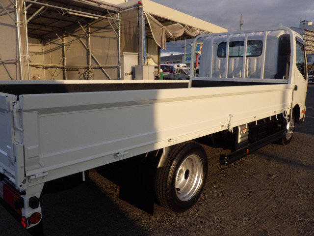 日野 デュトロ 小型 平ボディ 2RG-XZU710M(96083) 23枚目