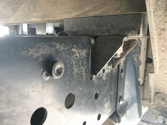 いすゞ エルフ 小型 Wキャブ 2RG-NJR88A(96086) 27枚目