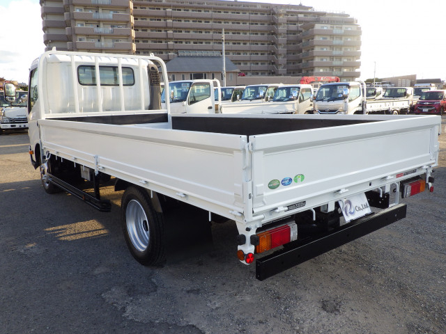 日野 デュトロ 小型 平ボディ 2RG-XZU710M(96087) 2枚目