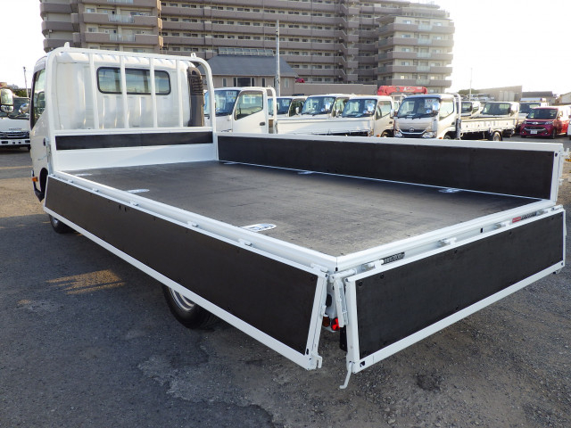 日野 デュトロ 小型 平ボディ 2RG-XZU710M(96087) 17枚目