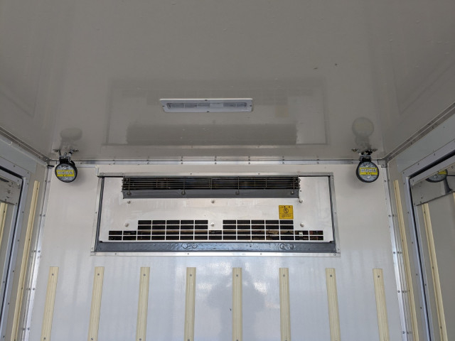 三菱ふそう キャンター 小型 冷凍冷蔵バン 2PG-FEB80(96090) 15枚目