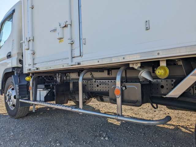 三菱ふそう キャンター 小型 冷凍冷蔵バン 2PG-FEB80(96090) 24枚目