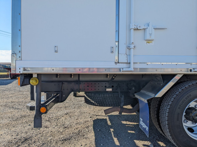 三菱ふそう キャンター 小型 冷凍冷蔵バン 2PG-FEB80(96090) 27枚目