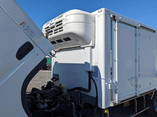 三菱ふそう キャンター 小型 冷凍冷蔵バン 2PG-FEB80(96090) 39枚目