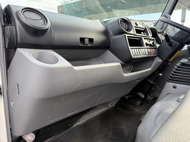 日野 デュトロ 小型 平ボディ 2RG-XZU605M(96094) 24枚目