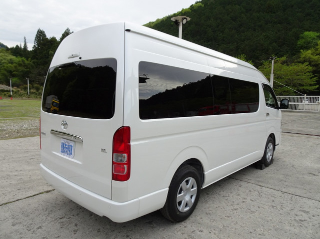 トヨタ 小型 バス 3DF-GDH223B(104699) 2枚目