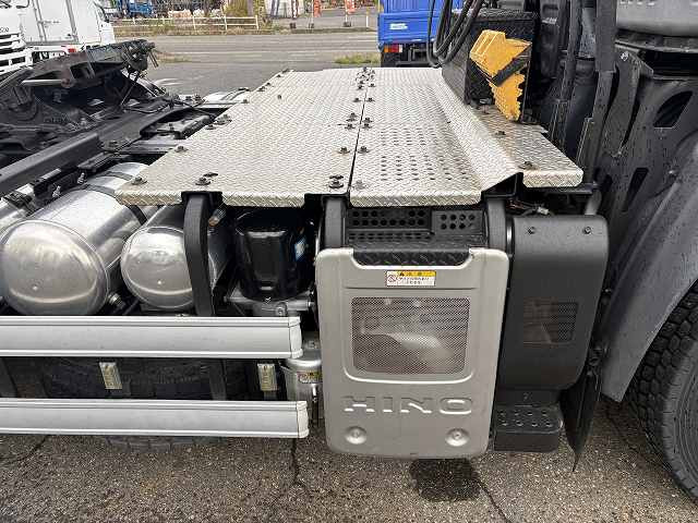 日野 プロフィア 大型 トラクタ（シングル） QPG-SH1EDDG(96101) 8枚目