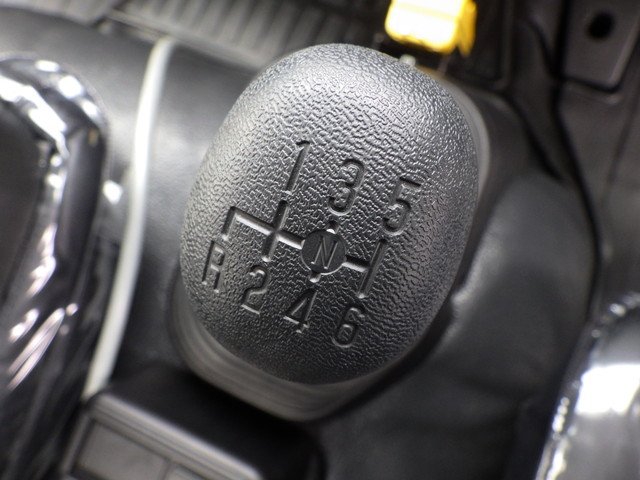 いすゞ - 中型 コンテナ専用車 2RG-FRR90S4(105260) 16枚目