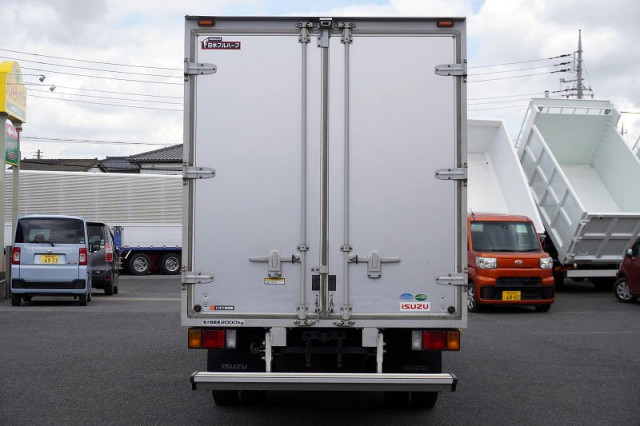 いすゞ エルフ 小型 バン TRG-NLR85AN(107682) 4枚目