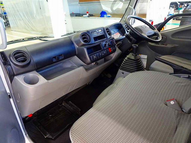 日野 デュトロ 小型 平ボディ TKG-XZU675M(96108) 7枚目