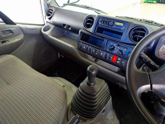 日野 デュトロ 小型 平ボディ TKG-XZU675M(96108) 9枚目