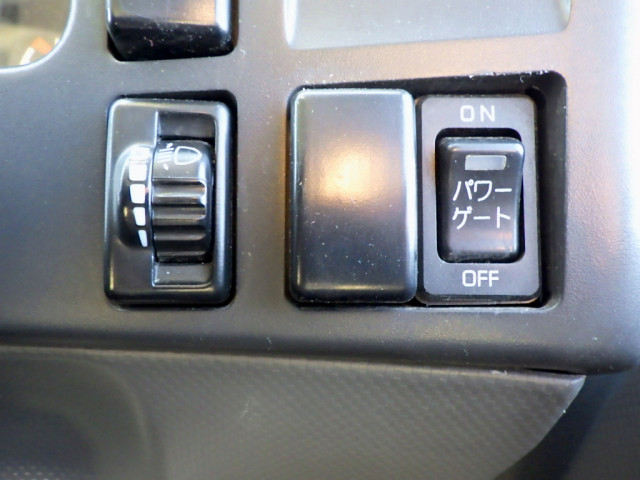 いすゞ エルフ 小型 平ボディ TPG-NPR85AR(96109) 34枚目