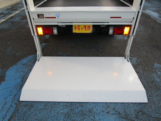 いすゞ エルフ 小型 平ボディ TRG-NJR85A(96110) 20枚目