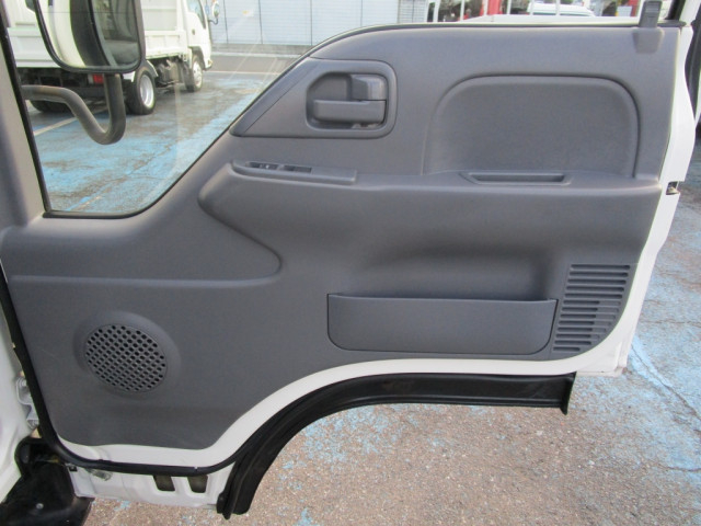 いすゞ エルフ 小型 平ボディ TRG-NJR85A(96110) 28枚目