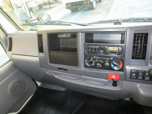 いすゞ エルフ 小型 平ボディ TRG-NJR85A(96110) 32枚目